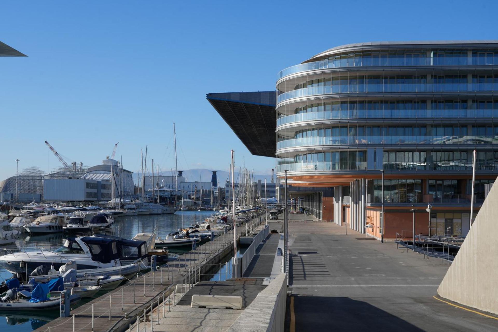 Easylife - Monolocale Con Vista Su Porto Di